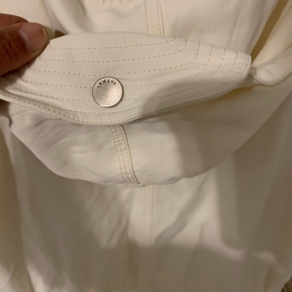 Giorgio Armani Women's Cream Jacket - Picture 3 of 6